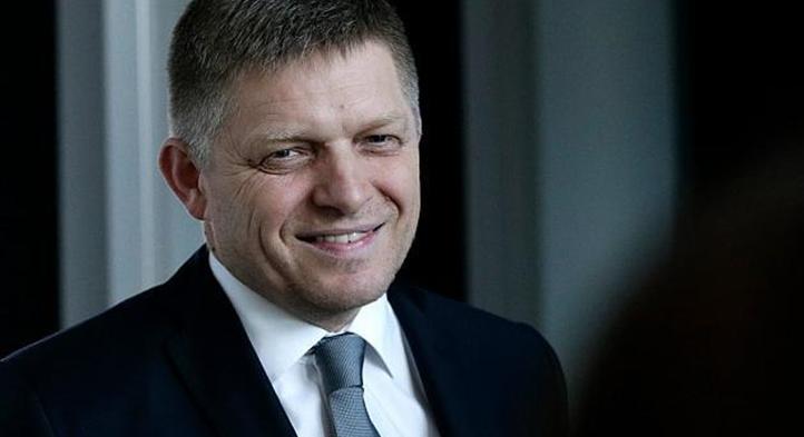 A szlovák kormányfő felfüggesztette a kommunikációt néhány médiummal