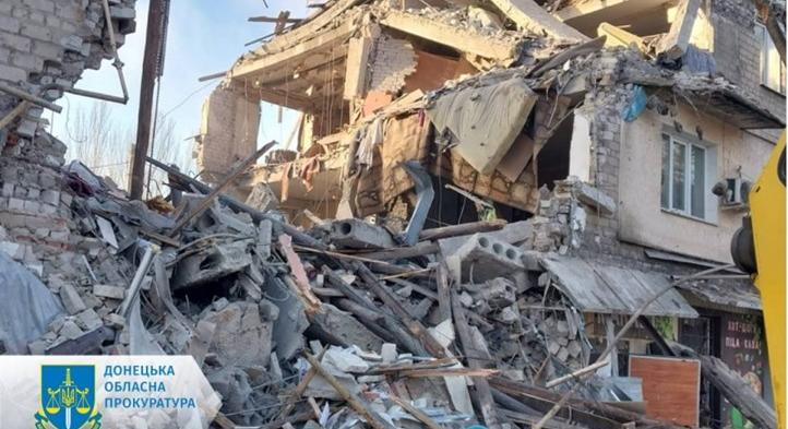 Orosz rakétacsapás ért egy többemeletes lakóházat Ukrajnában
