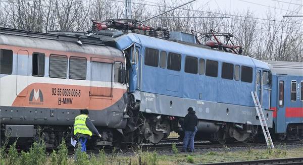 Egy ember életveszélyesen megsérült a sápi vonatbalesetben