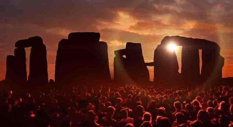 Egyre több a rejtély a Stonehenge oltárkövének származása körül