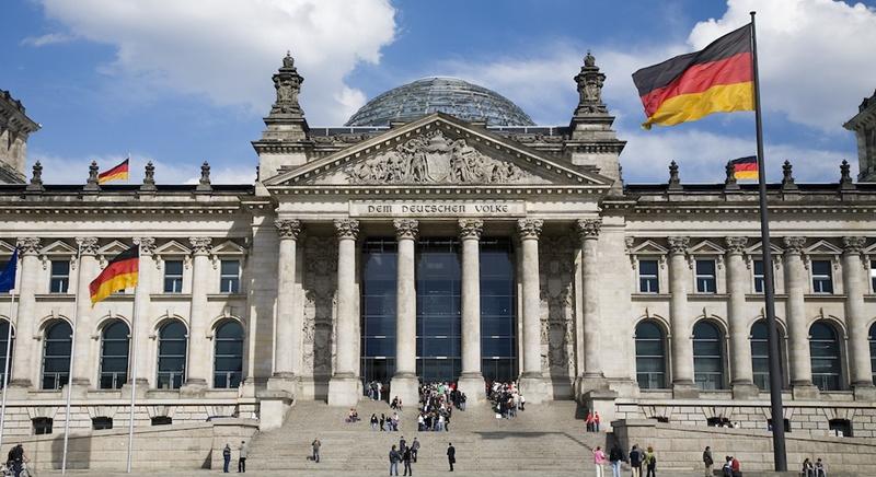 A német kormány az állampolgárság megszerzésének könnyítését javasolja