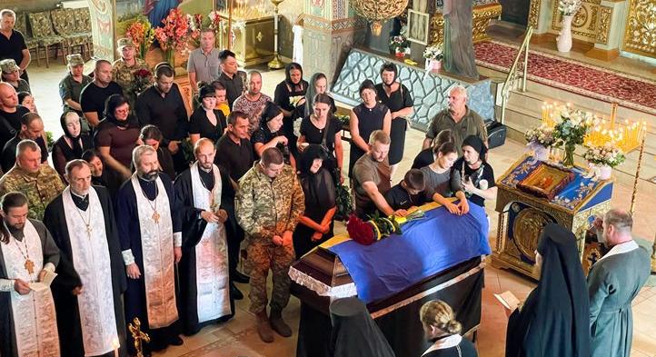 Munkácson elbúcsúztak a 48 éves Vitalij Klimenko elesett katonától