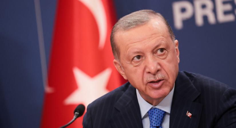 A török elnök ősszel terjeszti a parlament elé a svéd NATO-csatlakozás ratifikációját