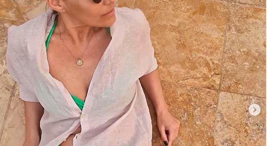 Görög Zita bikiniben vállalja a redőket hasán: imádják fotóját az Instán