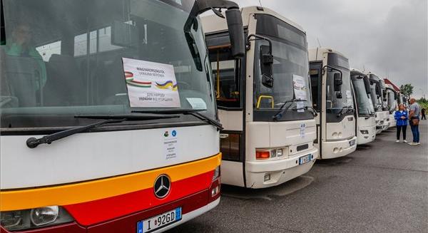 34 autóbuszt ajánlott fel Magyarország az ukrajnai gátrobbantás után