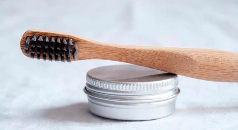 10 otthoni fogfehérítési módszer, ami tényleg látványosan fehérít