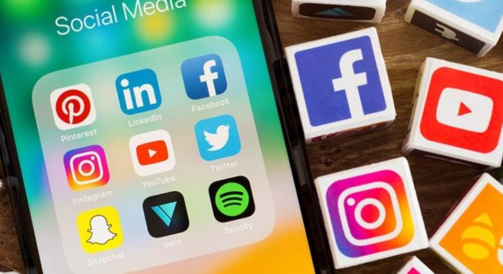 Romboló hatású a közösségi média a Z generáció számára egy új tanulmány szerint