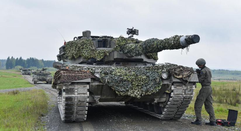 Dánia és Hollandia tizennégy Leopard-2 harckocsit adományoz Ukrajnának