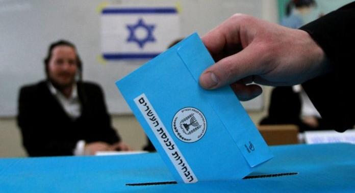 Már Beni Ganz is előrehozott választásokat sürget Izraelben