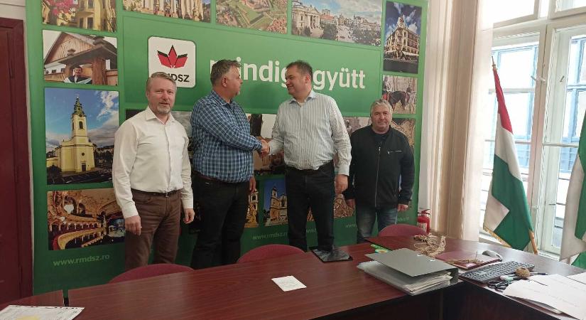 Először kötöttek választási megállapodást Bihar megyében a magyar pártok
