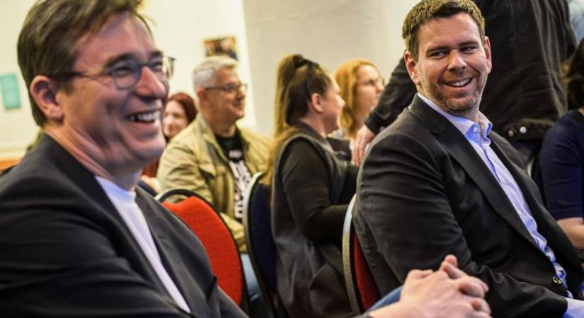 Vitézy Dávid a városcsúfító gigareklámokat és a felelőtlen ingatlankiárusítást is számon kéri Karácsony Gergelyen