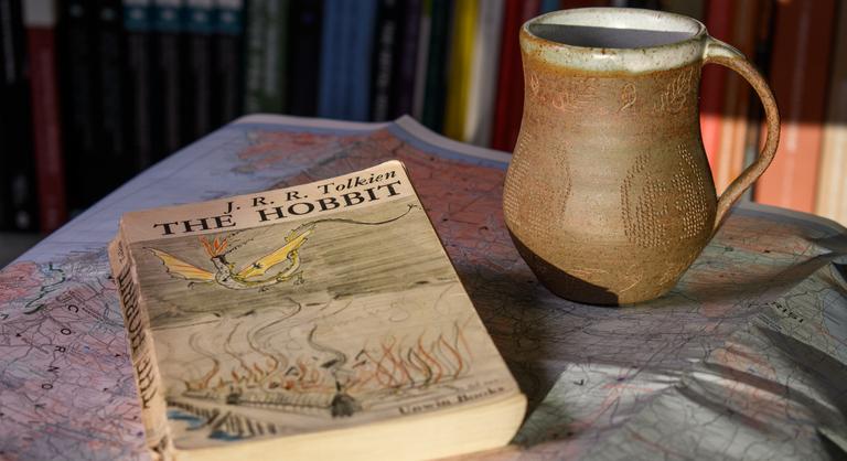 Tolkien-napot tart szombaton az Országos Idegennyelvű Könyvtár