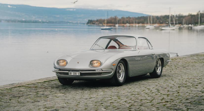 Gyönyörűen mutat a Genfi-tó partján a Lamborghini 350 GT