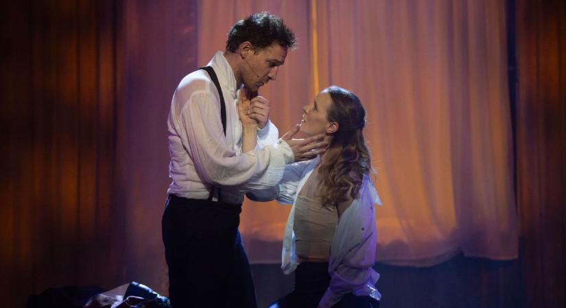 Bemutatják a Szerelmes Shakespearet a kecskeméti színházban – galériával