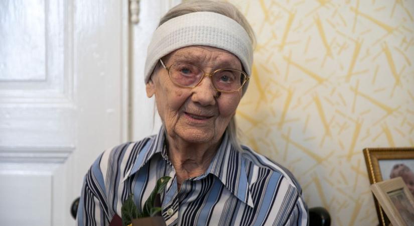 101 éves az egykori debreceni Utasellátó dolgozója, akit mindenki csak Gyöngyikeként ismer – videóval