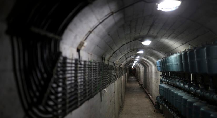 Kinyitották a Budai Vár alatti titkos atombunkert, szenvedések egész sorozata elevenedett meg a lezárt falak között