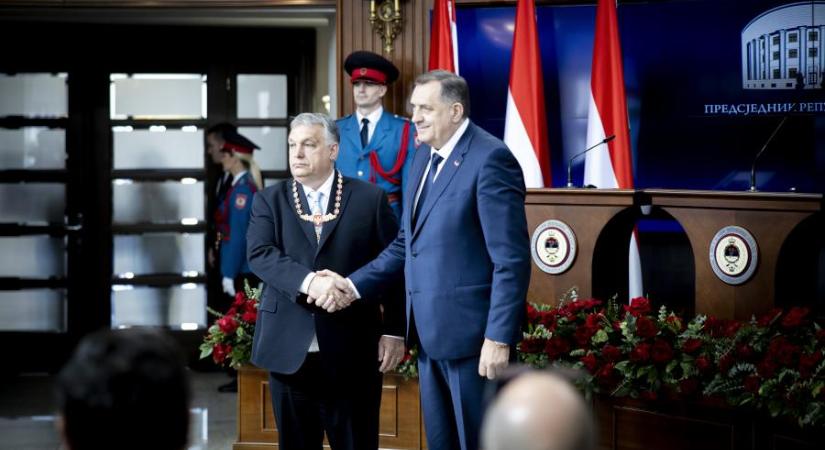 Olyan kitünetést adott Milorad Dodik Orbán Viktornak, melyet egy éve még Vlagyimir Putyin kapott meg