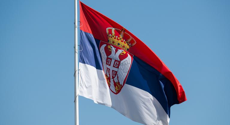 Egy terrortámadásról szóló álhír miatt lép fel keményen Szerbia