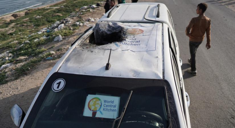 Hamász-terroristákat gyanítottak a segélykonvoj autójában