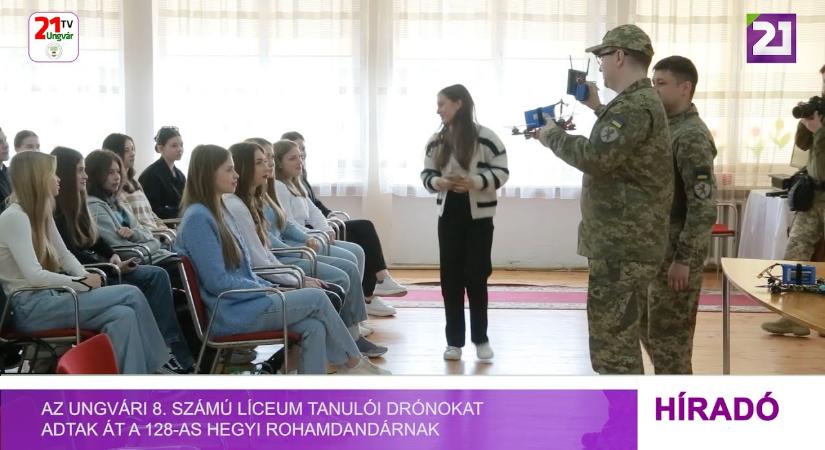 Az ungvári 8. számú Líceum tanulói drónokat adtak át a 128-as hegyi rohamdandárnak (videó)