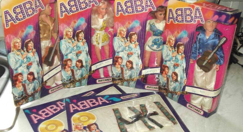 Utazástól a társasjátékig: így lángol még ma is világszerte az ABBA-láz