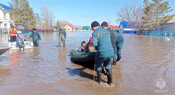 Átszakadt egy gát Oroszországban, házak ezrei kerültek víz alá