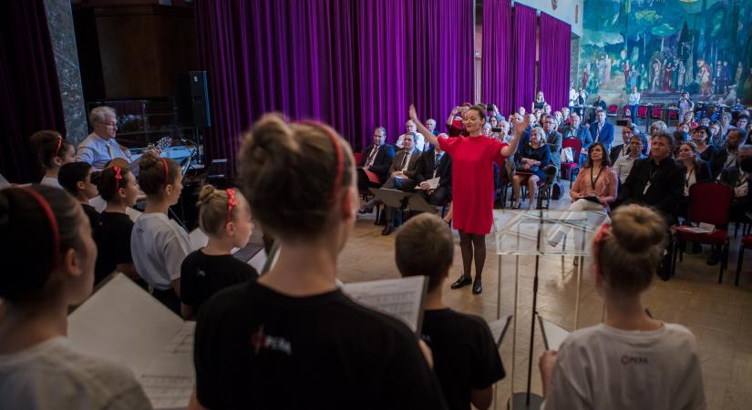 Miért nem szeretik a magyarok a saját Bartókjukat? – Minikonferencia az Eiffel Műhelyházban