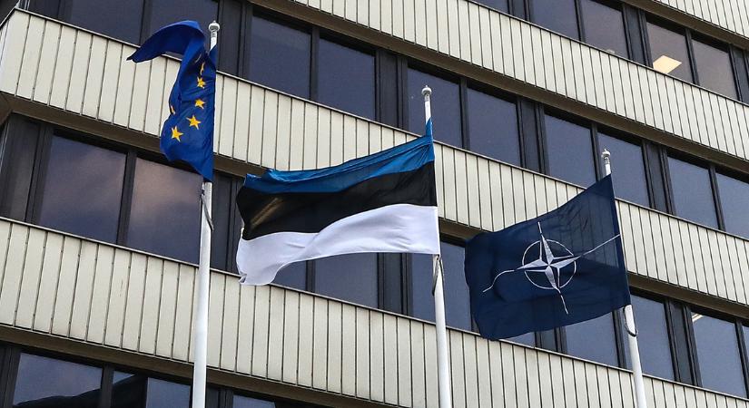 Az észt külügy elismerte, hogy egy diplomatájuk Szájerékkel bulizott