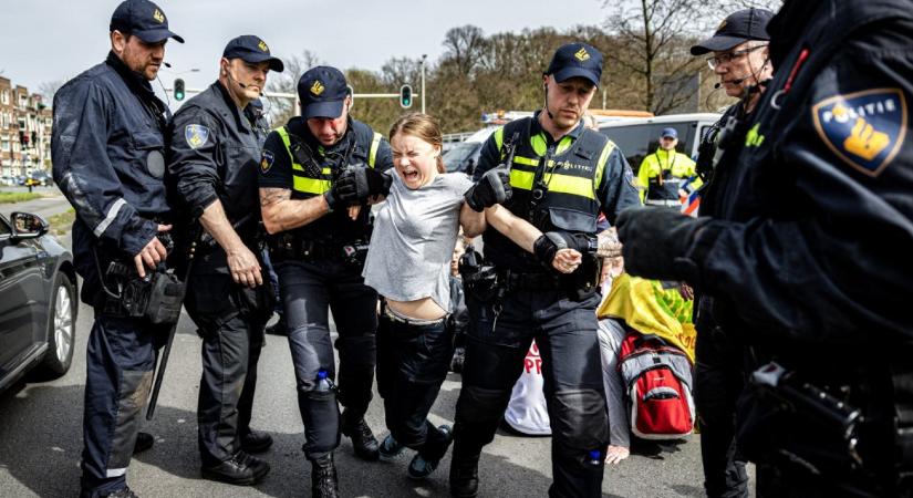 Többed magával akart eltorlaszolni egy főutat Greta Thunberg Hágában, letartóztatás lett a vége