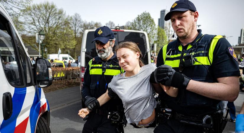 Greta Thunberget elvitték a rendőrök  videó