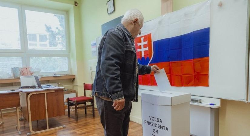 Befejeződött a voksolás a szlovák államfőválasztáson