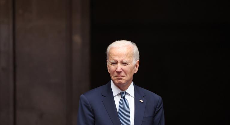 Szexuális zaklatási vádak miatt távozik Biden egyik tisztviselője