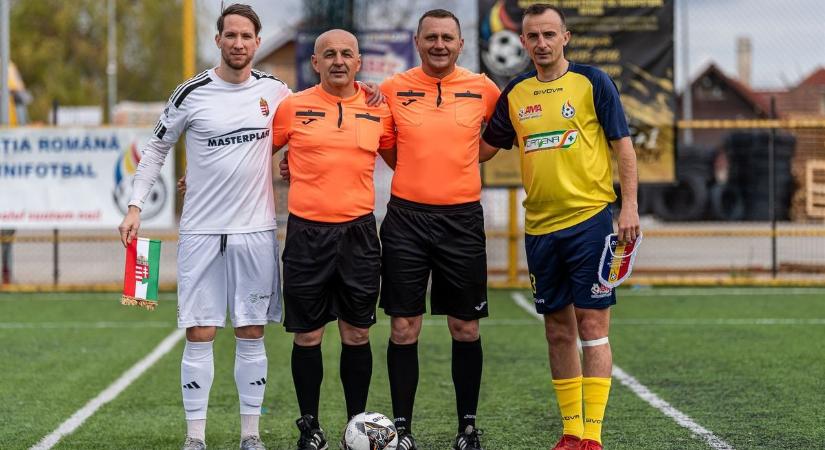 A válogatott a világbajnok románokkal került össze Szarajevóban