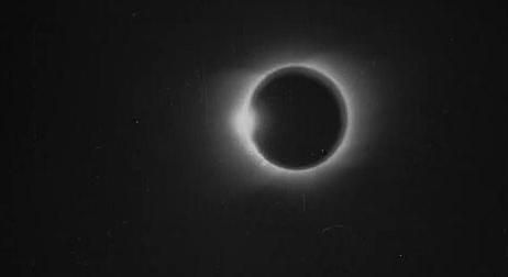 Videó: Így nézett ki egy napfogyatkozás több mint 100 évvel ezelőtt