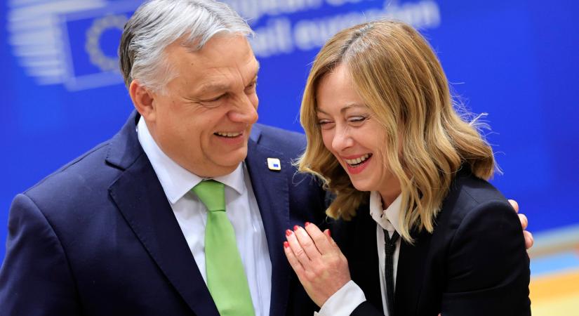 Orbán Viktor megbocsátott Azahriahnak, úgy tűnik ismét szent a béke az arénatriplázó sztárénekes és a miniszterelnök között, alaptalannak tűnnek a korábbi híresztelések