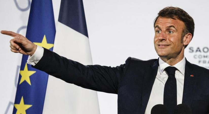 Erősen megkérdőjelezik a francia hadsereg képességeit, de Emmanuel Macron nem hátrál,