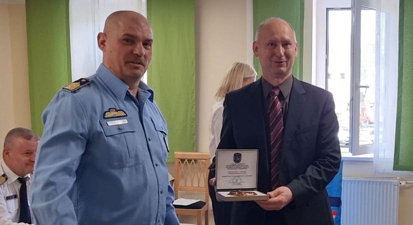 Elismerték a nógrádi rendőr alezredes felelősségteljes munkáját