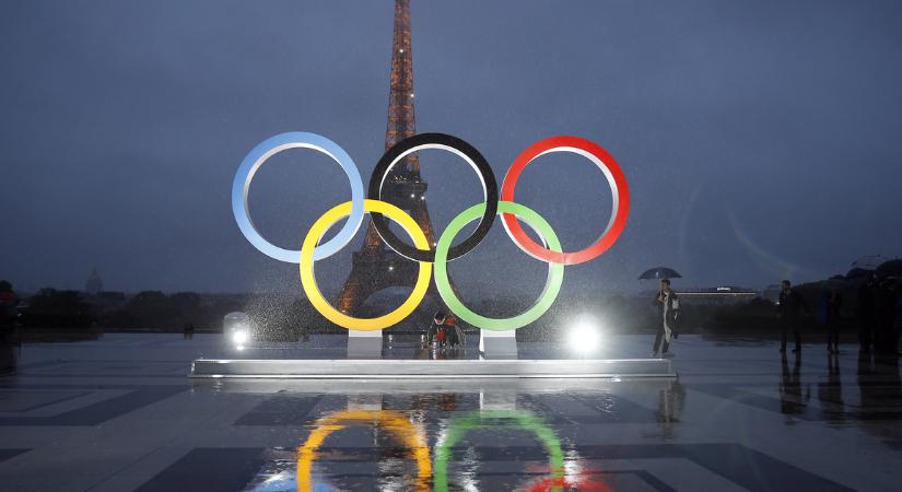 Felkerül az olimpiai ötkarika az Eiffel-toronyra