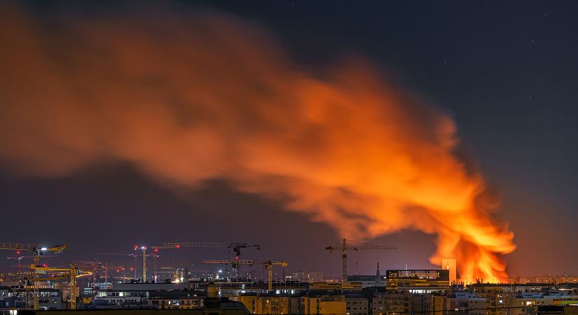 Olyannak látszott a rákosrendezői tűz Óbudáról, mintha egy izlandi vulkánkitörés lenne