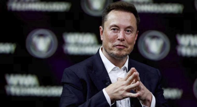 Elon Musk elmondta, szerinte mikor fogja lepipálni az embert a mesterséges intelligencia