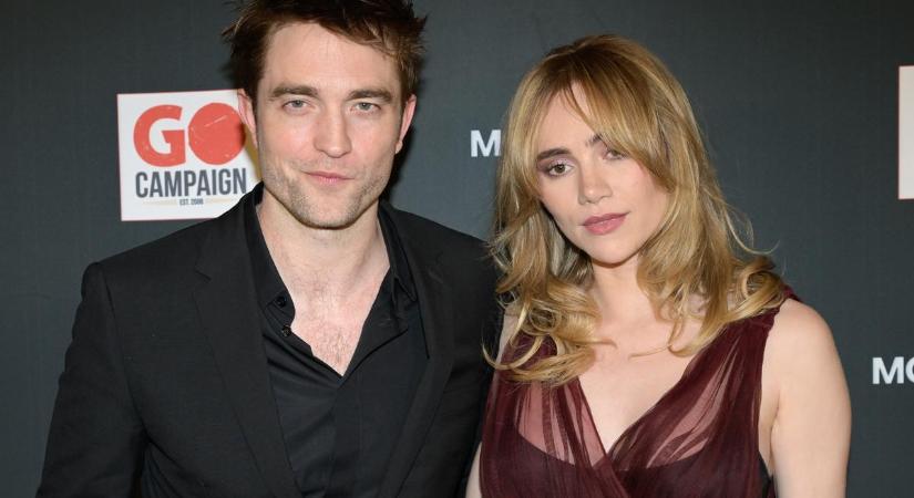Így fest szülés után Robert Pattinson kedvese - fotókon a gyönyörű énekesnő