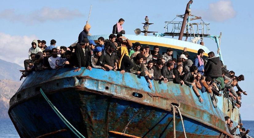 Balesetet szenvedett egy, főleg etiópiaiakat szállító hajó Dzsibuti partjainál