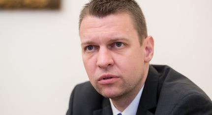 Menczer Tamás a Fidesz vállról indítható új kommunikációs csodafegyvere