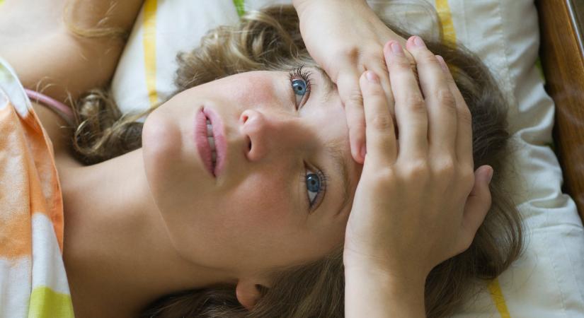 Kiderült: ezért alszanak el gyorsabban a férfiak