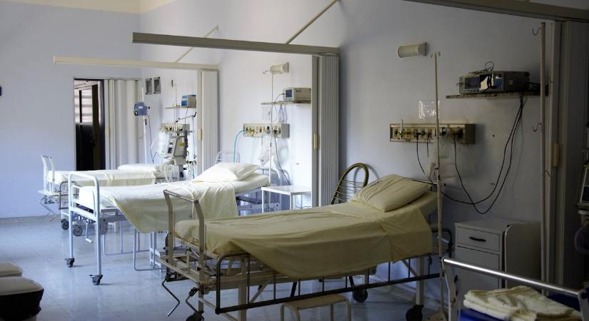 Kórház és ételmérgezés: romlott ételtől lettek rosszul a betegek a budapesti kórházban