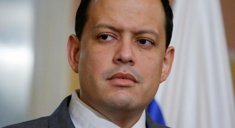 Őrizetbe vették a volt venezualai olajügyi minisztert