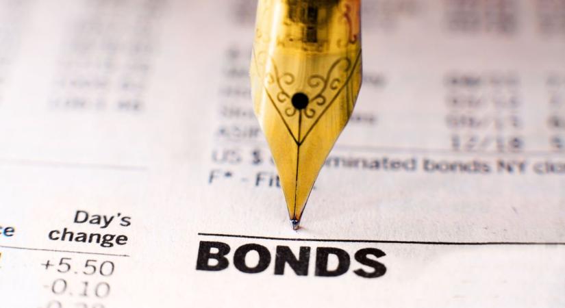 Tömegével markolják fel az államkötvényeket a profik – de már nem az a nyerő, ami korábban