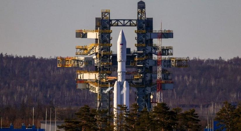 Újra csütörtököt mondott az Angara-A5 orosz űrrakéta, elhalasztották az indítást – videó