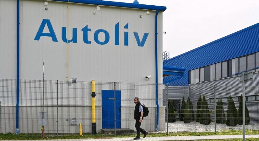 Sztrájkba kezdtek a sopronkövesdi Autoliv dolgozói