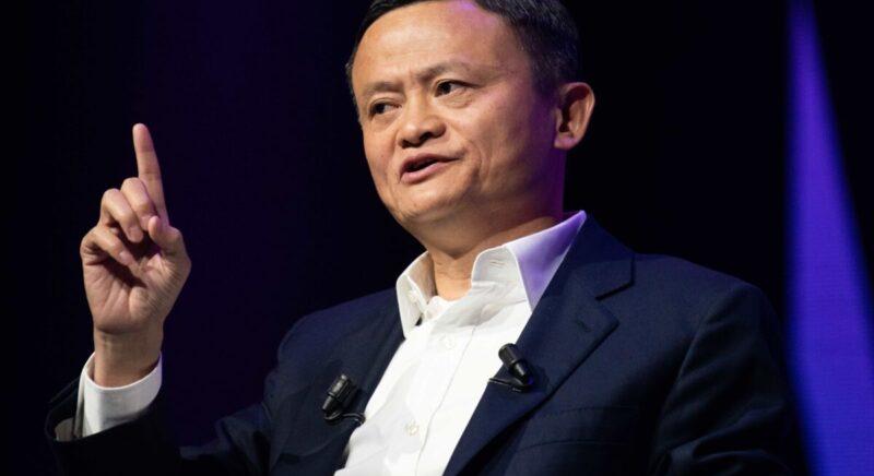 Az Alibaba alapítója több év menekülés után kilép az árnyékból
